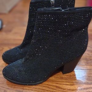 Juicy Couture 8.5 Black Ankle Boots